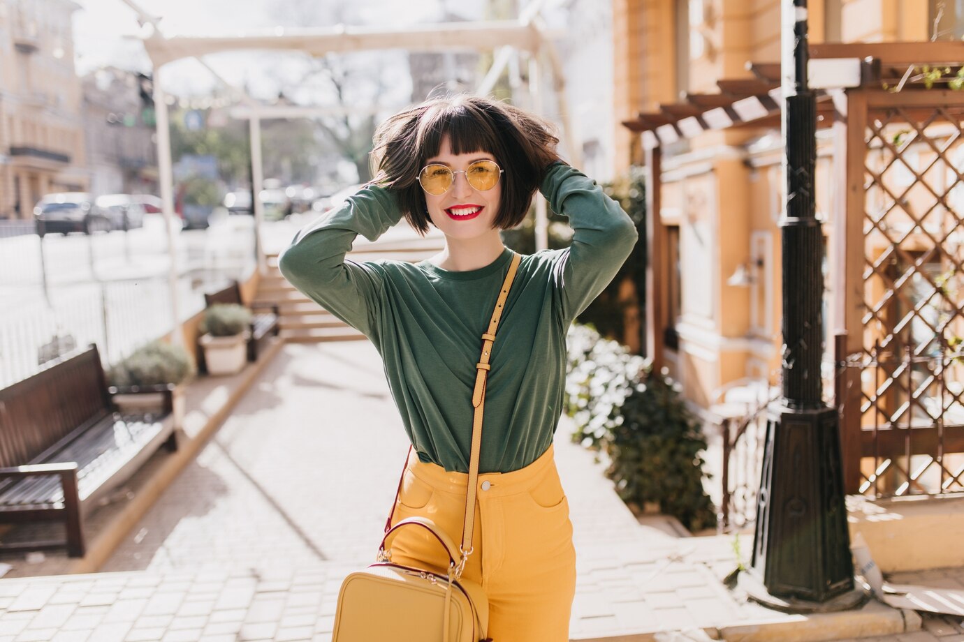 laughing-graceful-girl-playing-with-her-short-brown-hair-outdoor-portrait-stunning-white-woman-casual-clothes_197531-9425